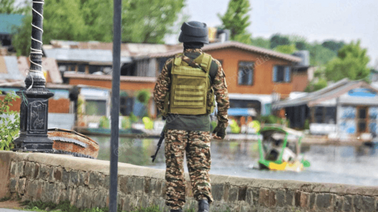 Kashmir Tourist Sites to Be Reconsidered After Deadly Attack