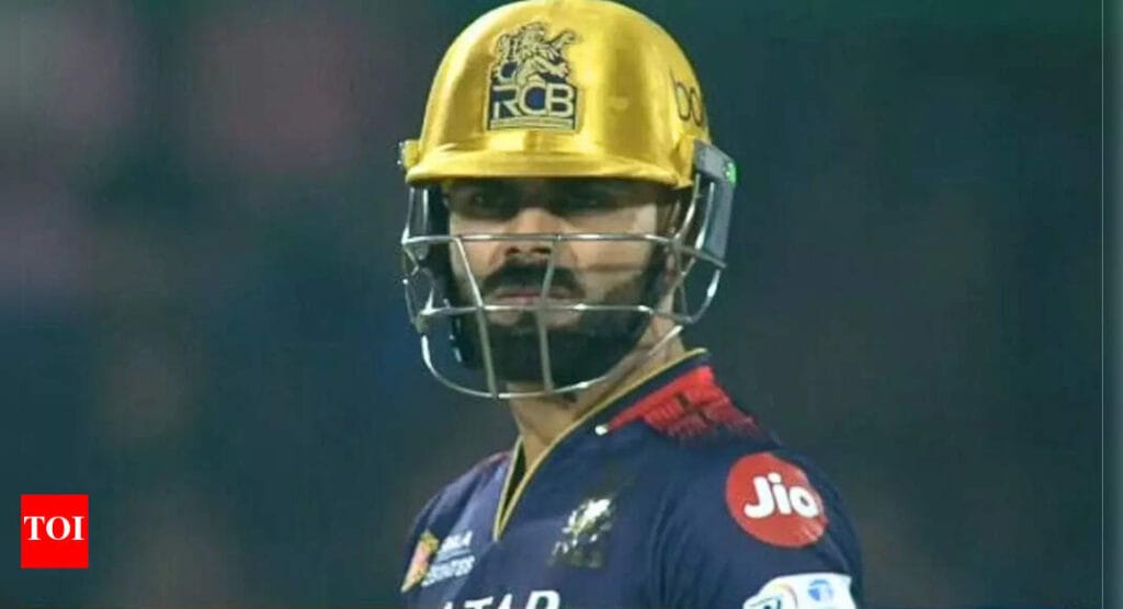 Kohli's Run-Out Blunder Sparks Online Outrage During DC vs RCB Clash