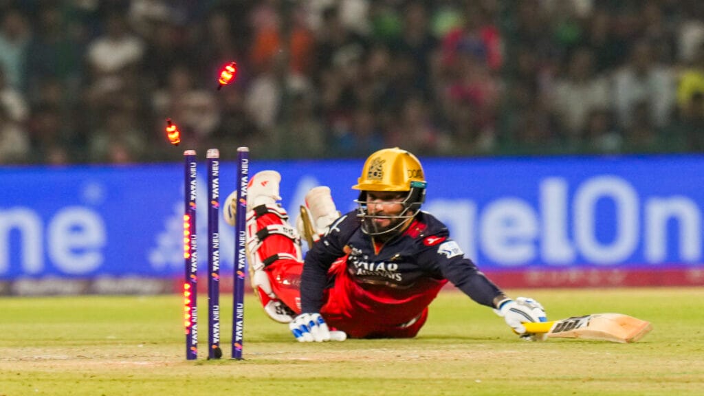 RCB Skipper Rajat Patidar Roasted By Teammate Jitesh Sharma After Run Out