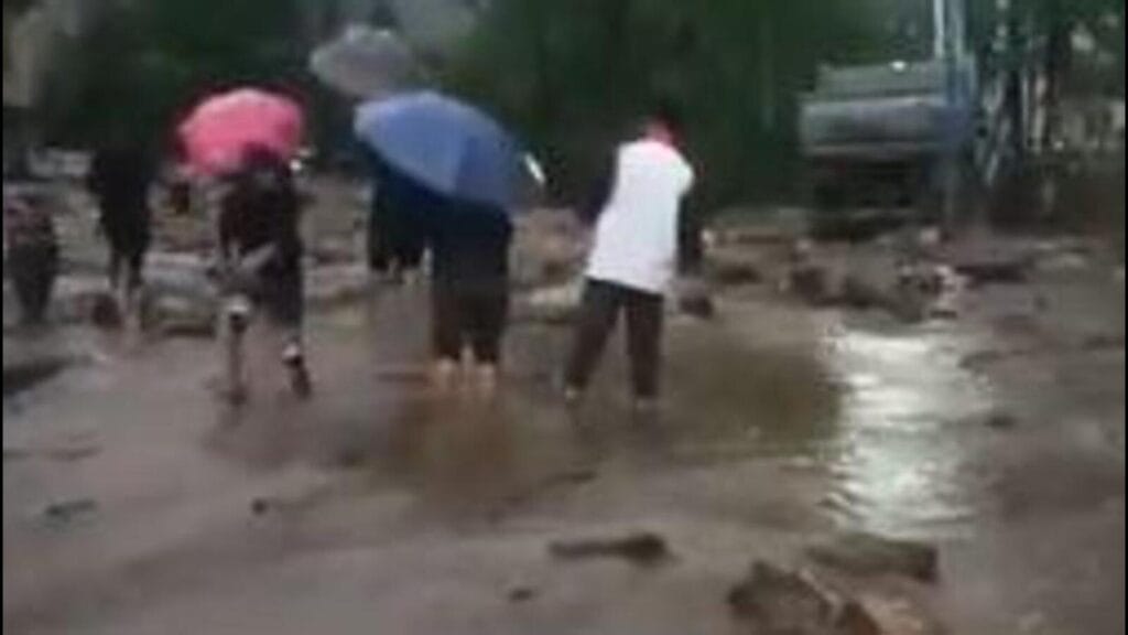 Sikkim Stranded: Landslides Leave Tourists Trapped