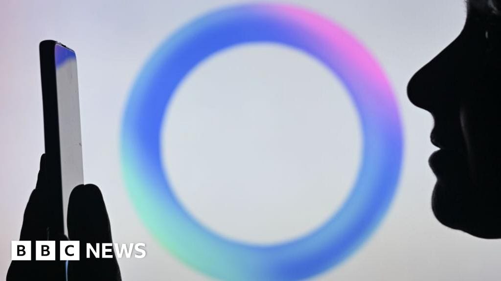 WhatsApp's AI Feature Sparks Concerns Over Data Privacy