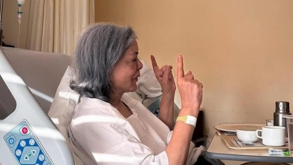 Zeenat Aman Back on Instagram After Hospital Stay, Shares Honest Thoughts on Social Media