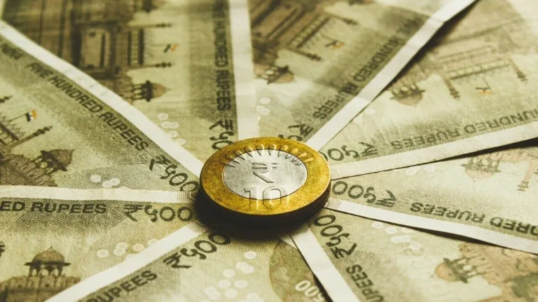 Bank Holiday Today: Are Banks Open or Closed on Saturday, May 3?