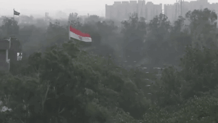 Delhi-NCR Bathed in Rain After Dust Storm