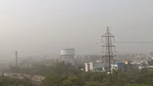 Delhi-NCR Swept by Dust Storm, Air Quality Takes a Hit