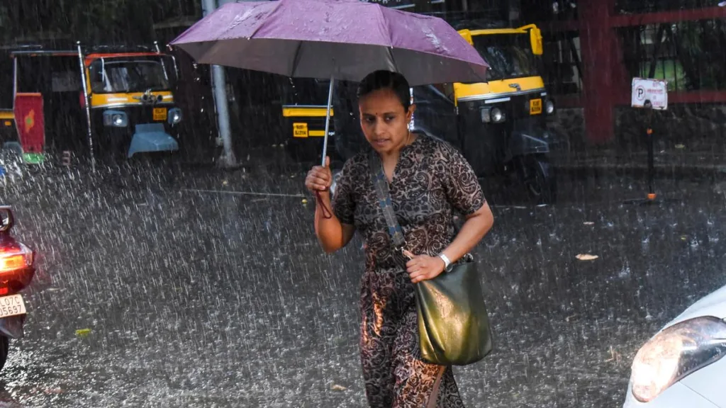 Flash Flood Fears: Red Alert Issued for 5 Kerala Districts