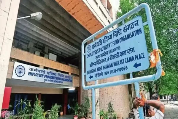 Good News for Salaried Employees: EPF Interest Rate Remains at 8.25% for FY 2024-25