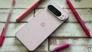 Google Pixel 10 Leaks: First Real-World Look at Design & AI Focus