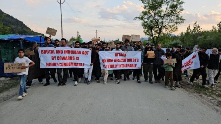 Kashmir Hotels Offer Discounts, Solidarity After Terror Attack