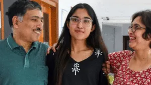 Kolkata Student Drops Surname, Embraces 'Humanism' After Perfect ISC Scores