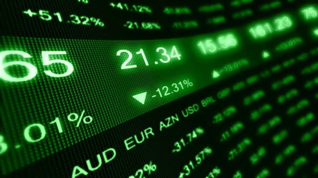 LIC Stock Soars 9% After Mixed Q4 Results: Should You Buy, Sell, or Hold?