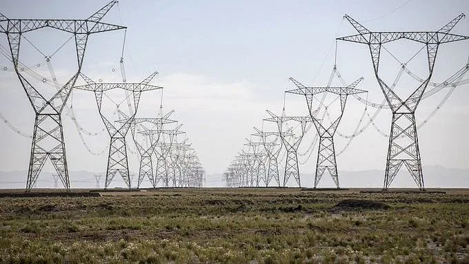 Maharashtra Amps Up Green Energy: High-Capacity Power Lines Coming to Palghar