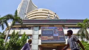 Maharashtra's Economic Powerhouse: 7 Districts Fuel State Growth