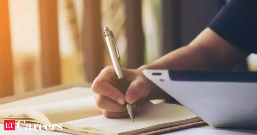 MPBSE Result 2025: रिजल्ट कैसे चेक करें  10वीं और 12वीं