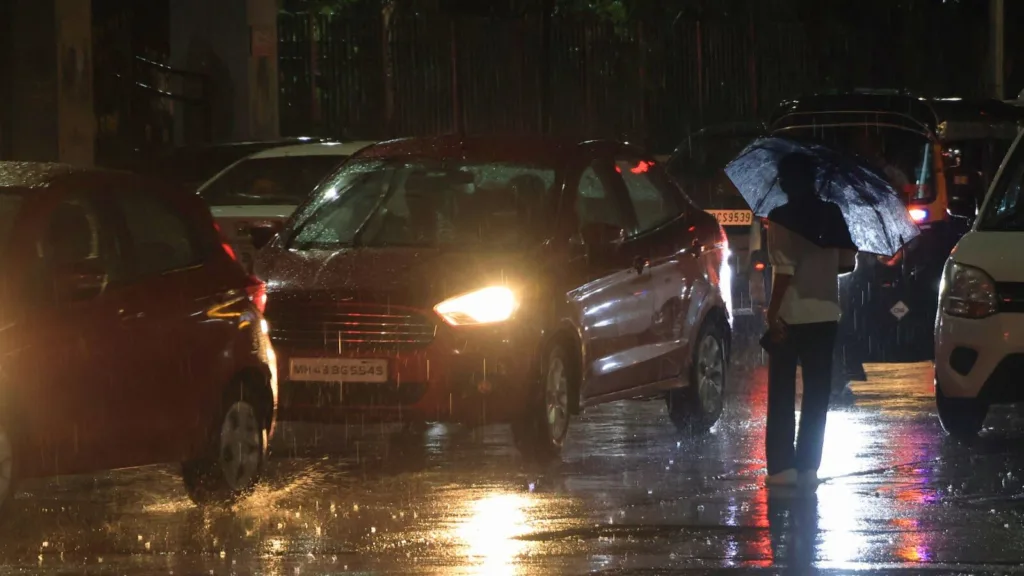 Mumbai braced for Heavy Rains as Monsoon Hits Maharashtra