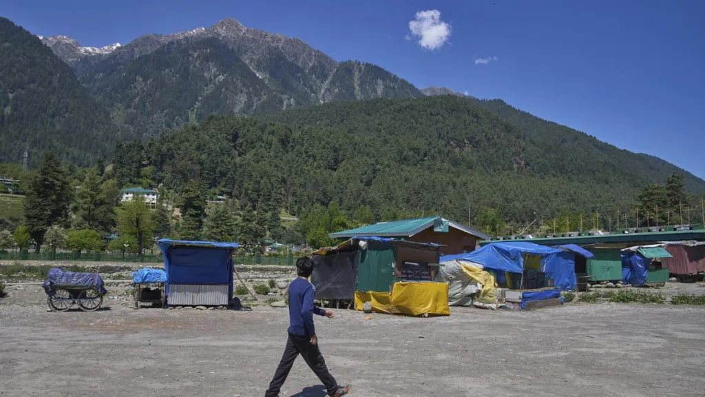 Pahalgam Silent: A Month After the Terror Attack, Tourist Spots in Kashmir Struggle