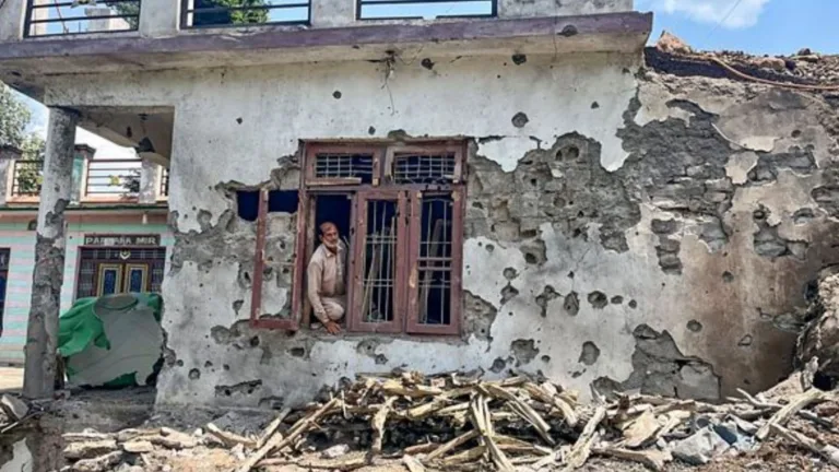 US Plays Key Role in Ending India-Pakistan Military Standoff