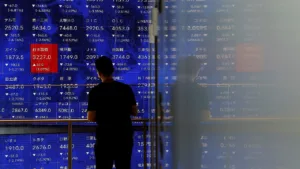 Wall Street Cheers as US and China Announce Trade De-escalation