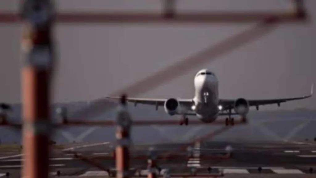 Jet Fuel Prices Slashed for Third Month, Commercial LPG Also Cheaper